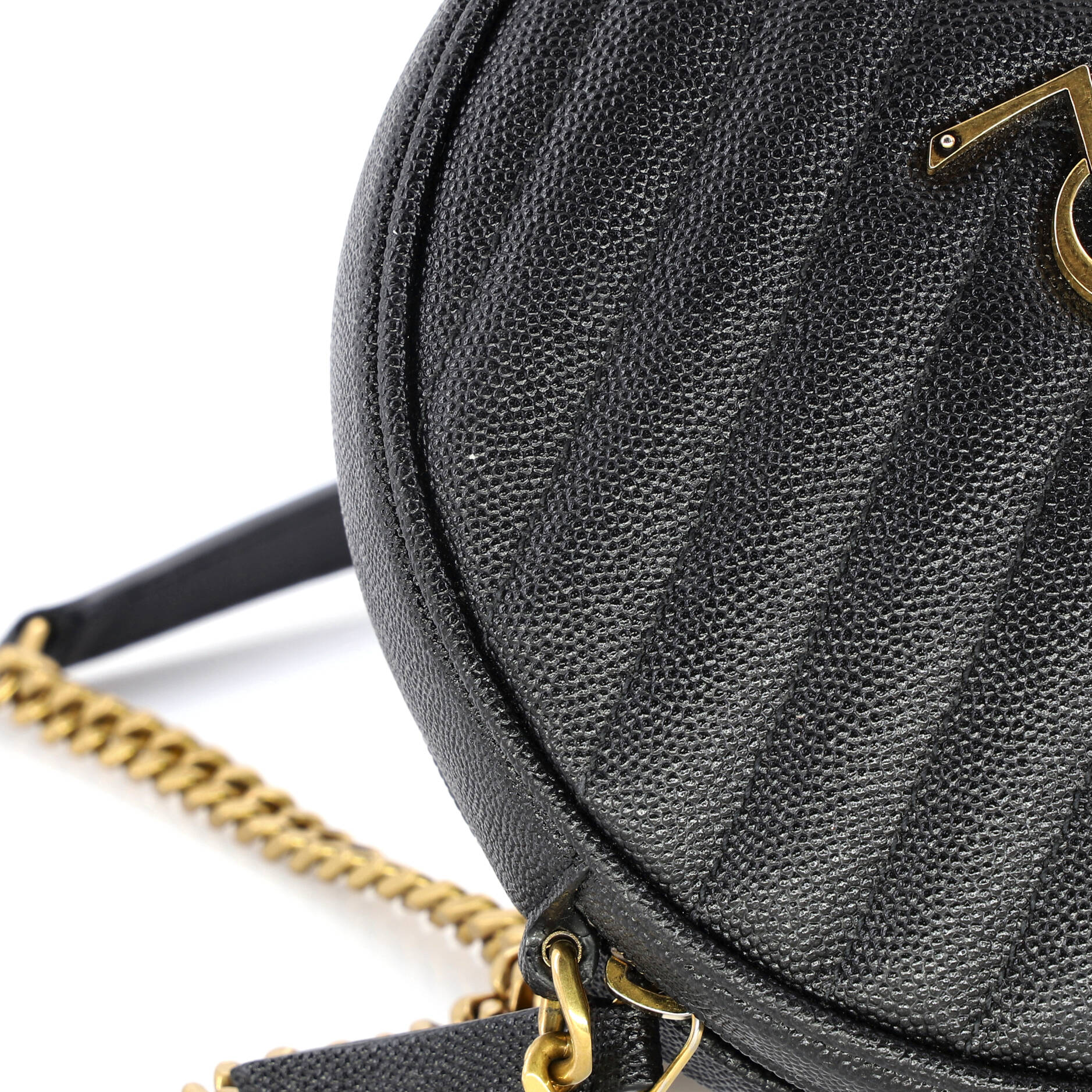 Vinyle Round Camera Bag Matelasse Chevron Leather