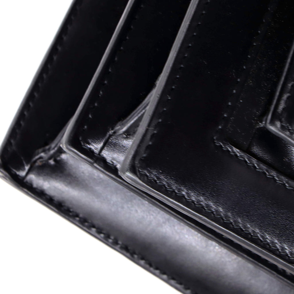 Sharp Shoulder Bag Leather Small
