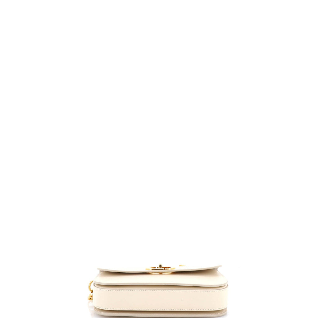 30 Montaigne Avenue Bag Leather