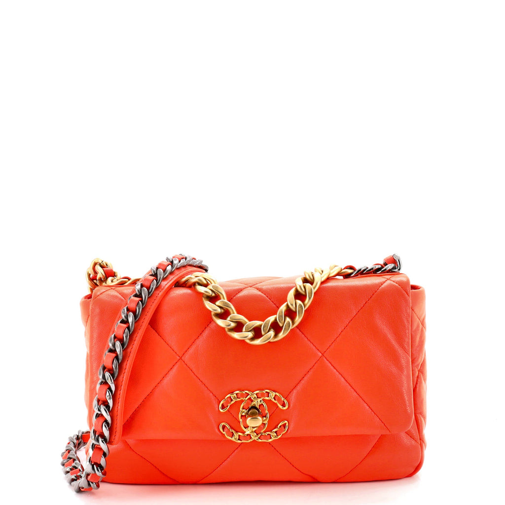 19 Flap Bag Quilted Leather Medium