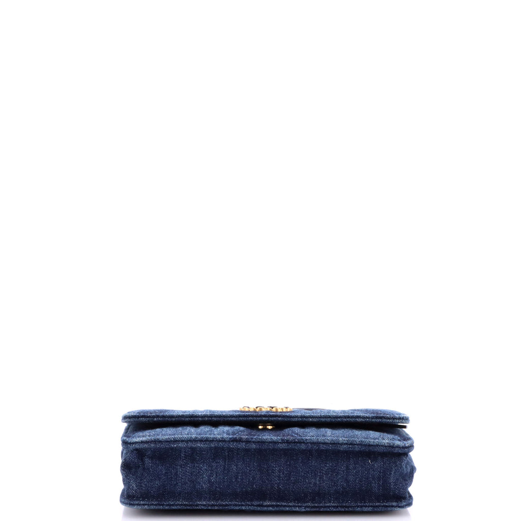 19 Wallet on Chain Quilted Denim