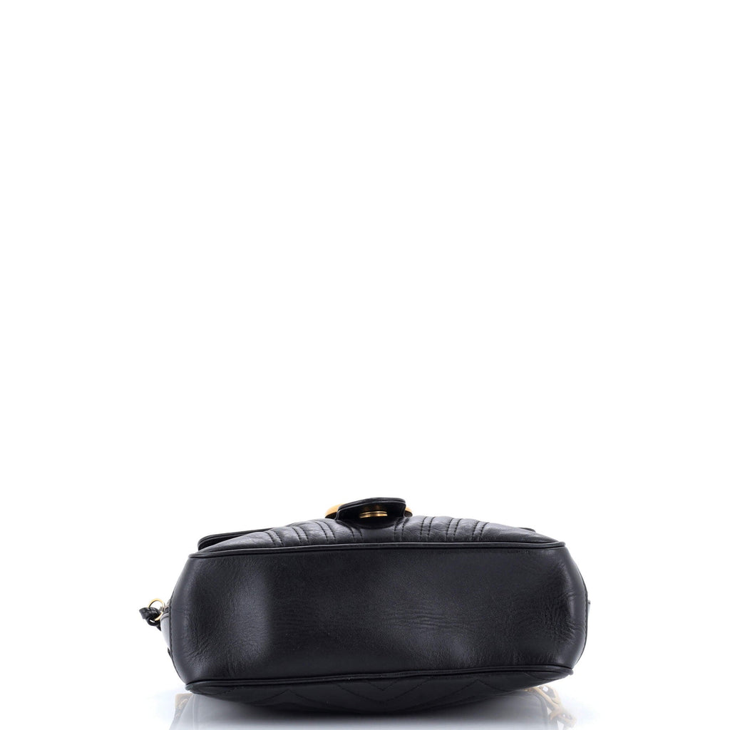 GG Marmont Zip Around Camera Bag Matelasse Leather Small