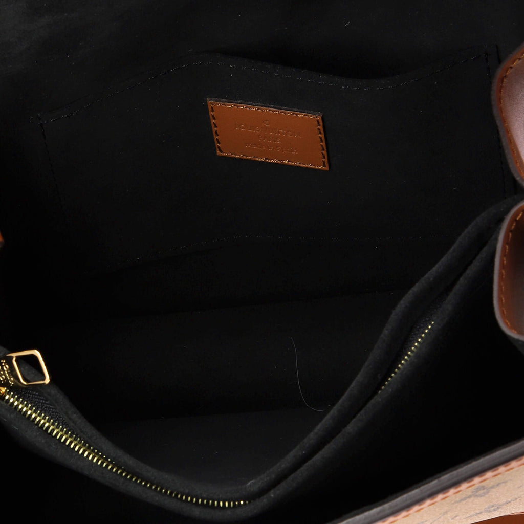 Dauphine Shoulder Bag Reverse Monogram Canvas MM