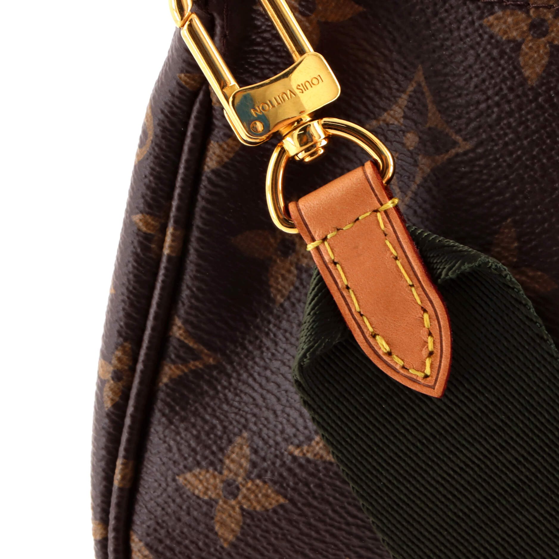 Multi Pochette Accessoires Monogram Canvas