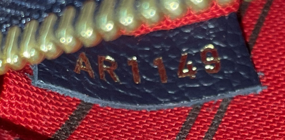 Pochette Metis Monogram Empreinte Leather