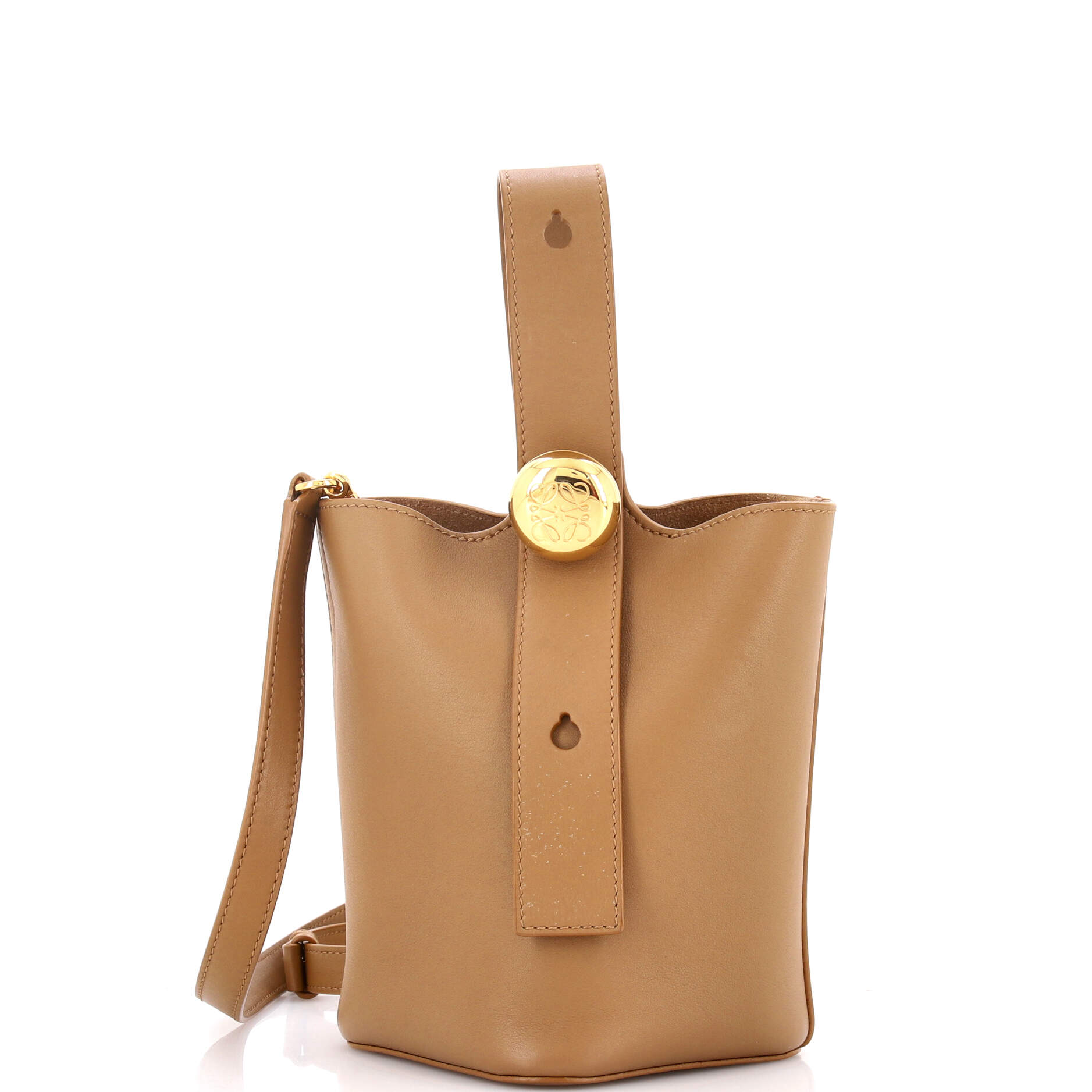 Pebble Bucket Bag Leather