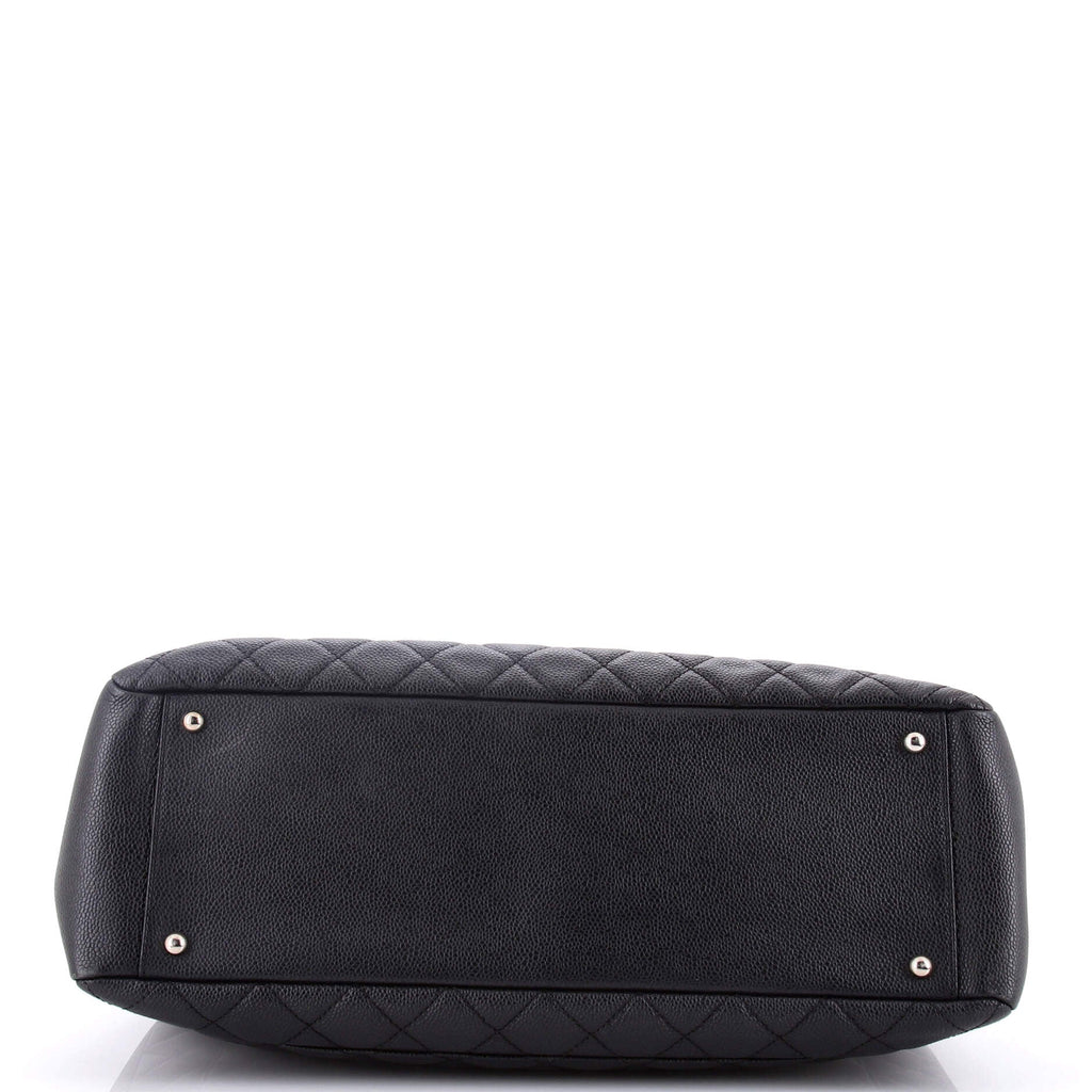Grand Shopping Tote Quilted Caviar XL