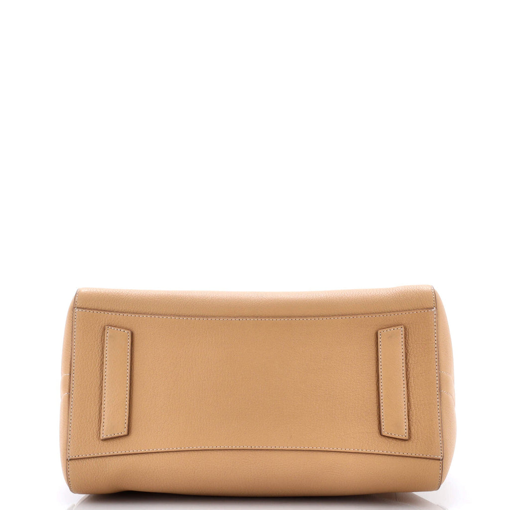Antigona Bag Leather Medium