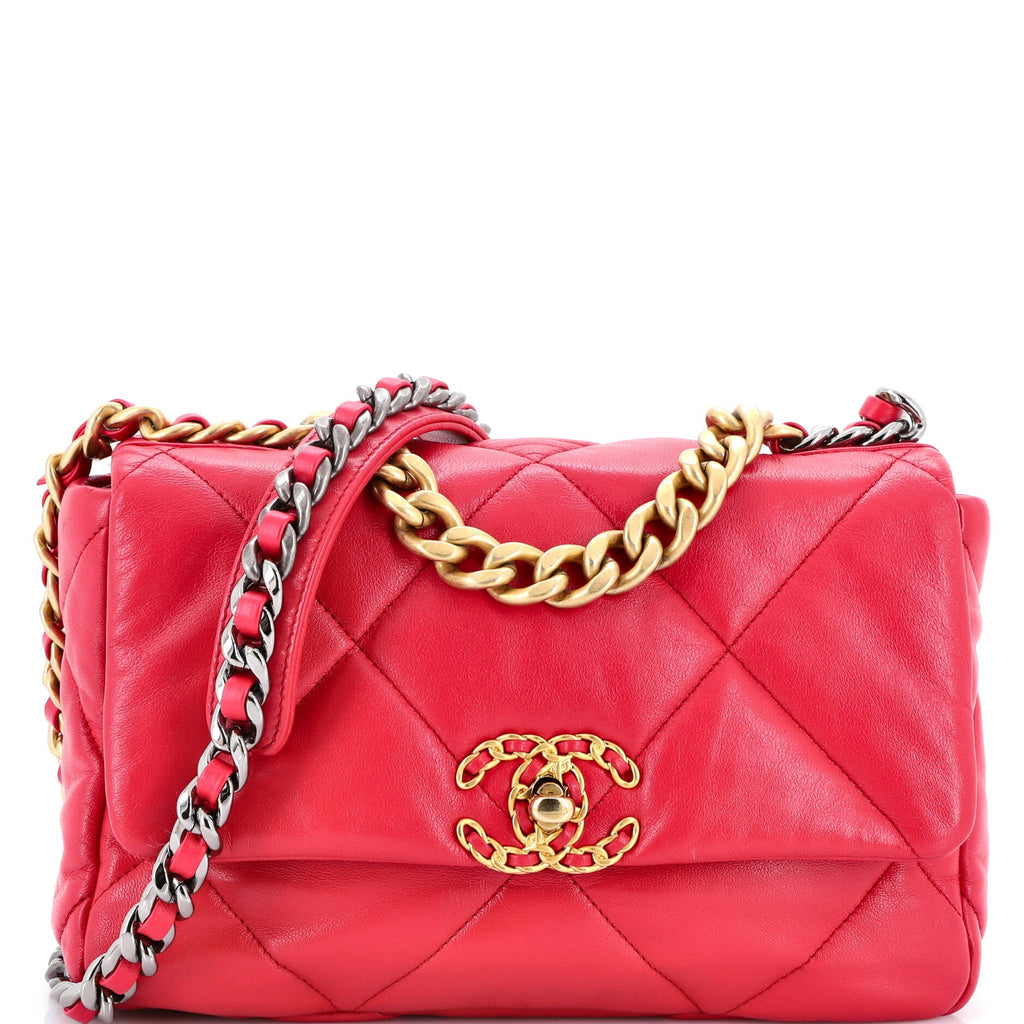 19 Flap Bag Quilted Leather Medium