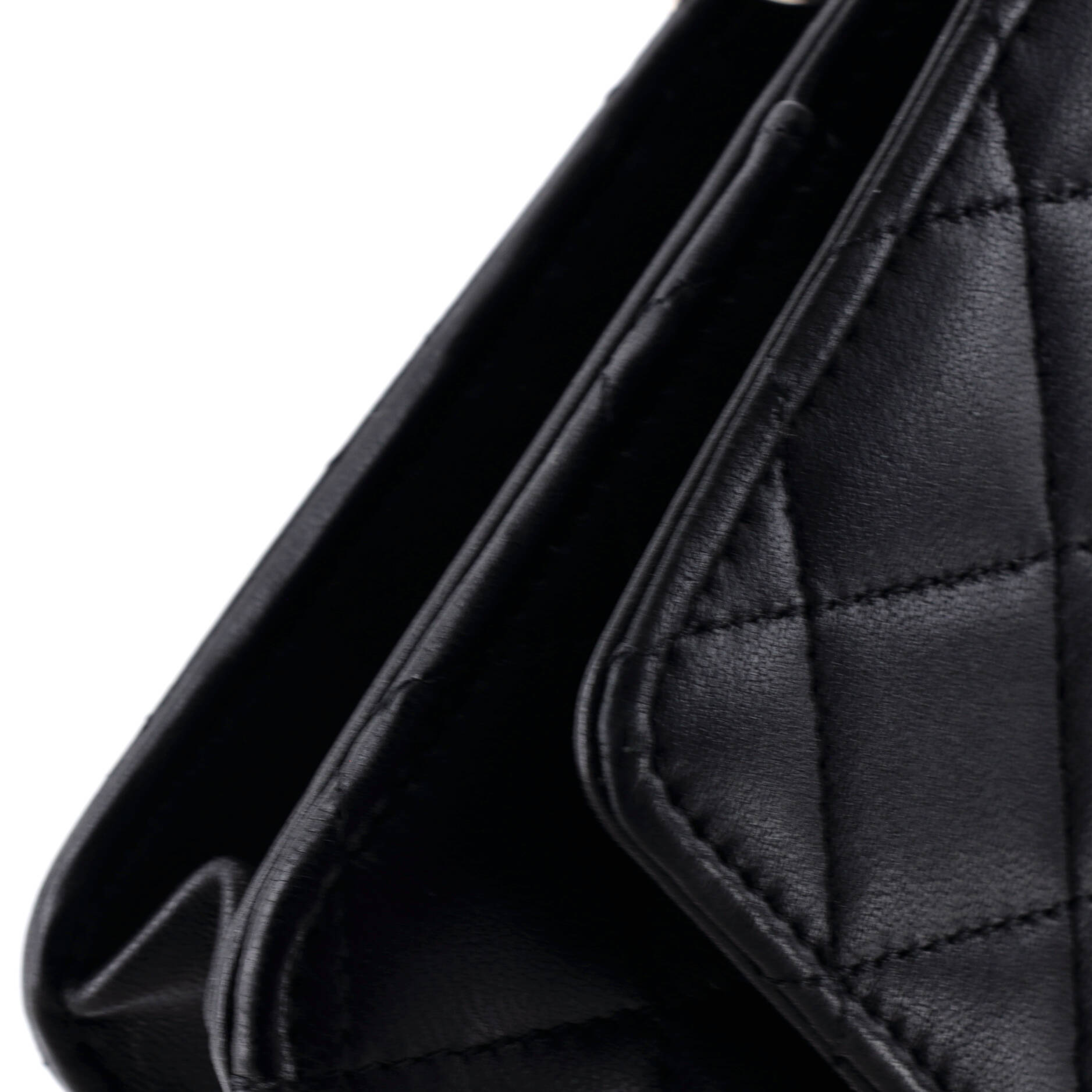 Wallet on Chain Quilted Lambskin