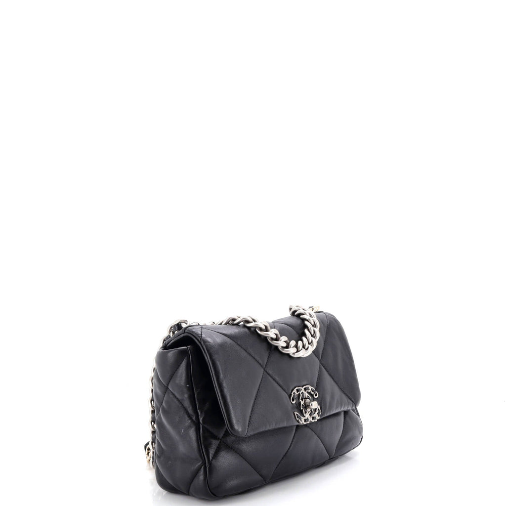 19 Flap Bag Quilted Leather Medium