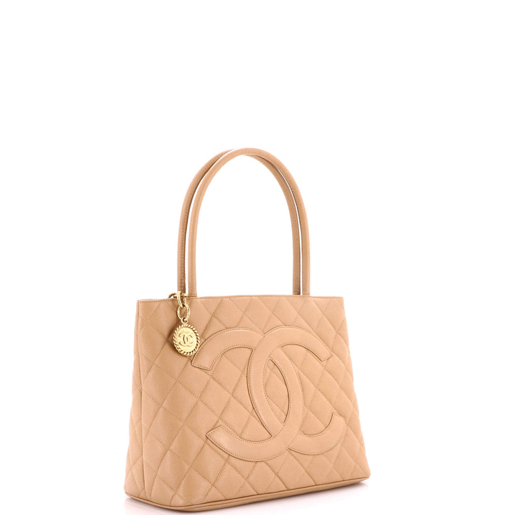 Medallion Tote Quilted Caviar