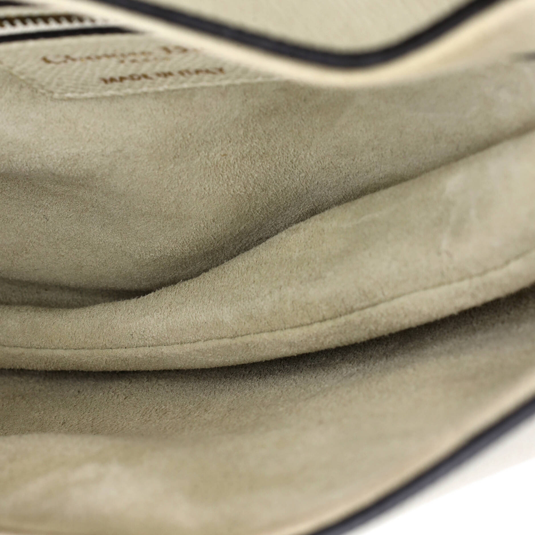 Saddle Handbag Leather Medium