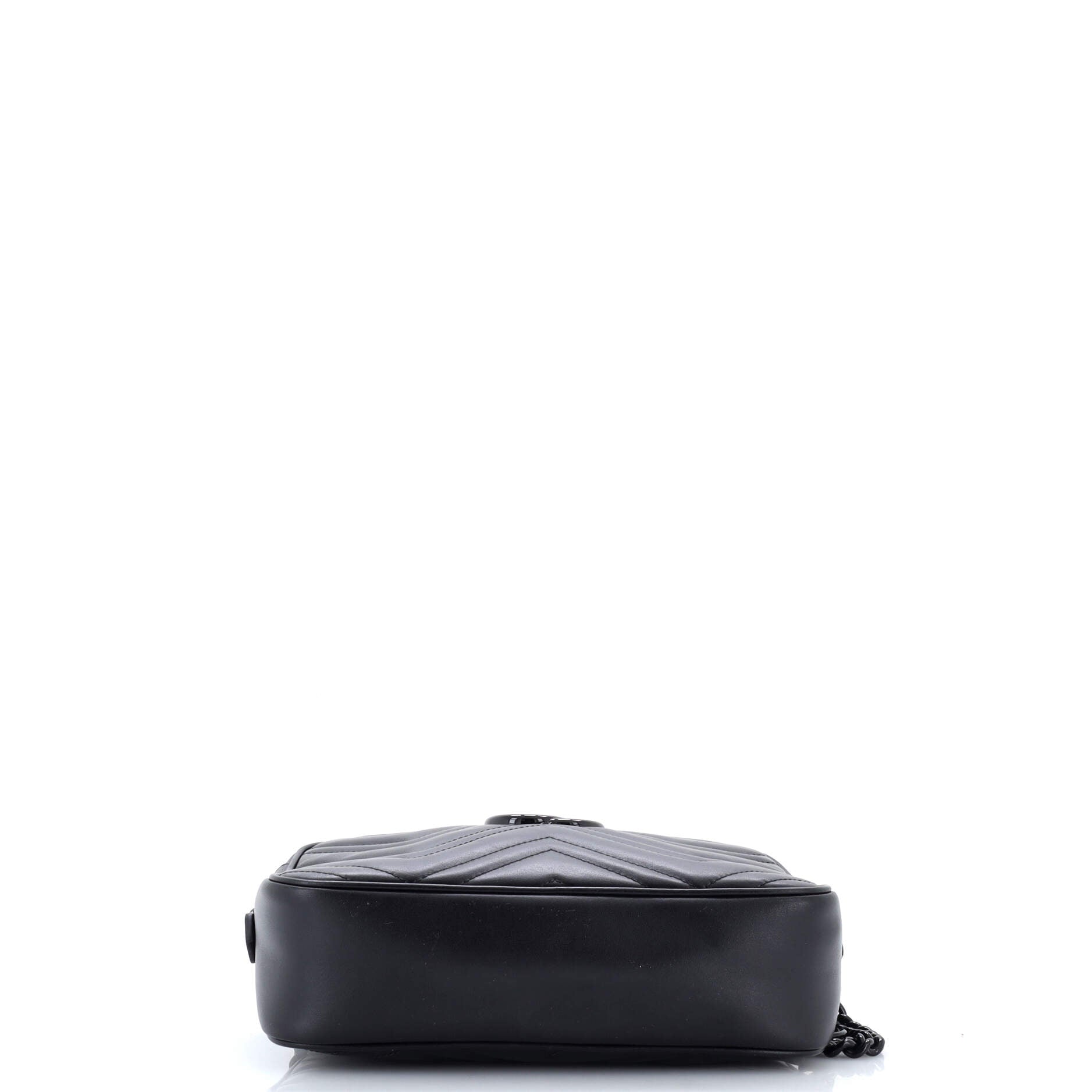 GG Marmont Monochrome Shoulder Bag Matelasse Leather Small