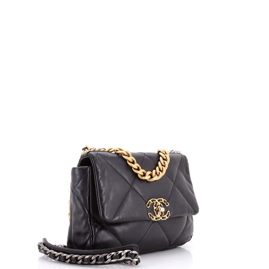 19 Flap Bag Quilted Leather Medium
