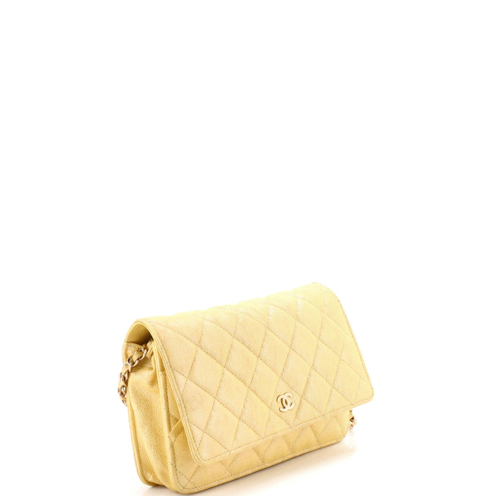 Wallet on Chain Quilted Caviar