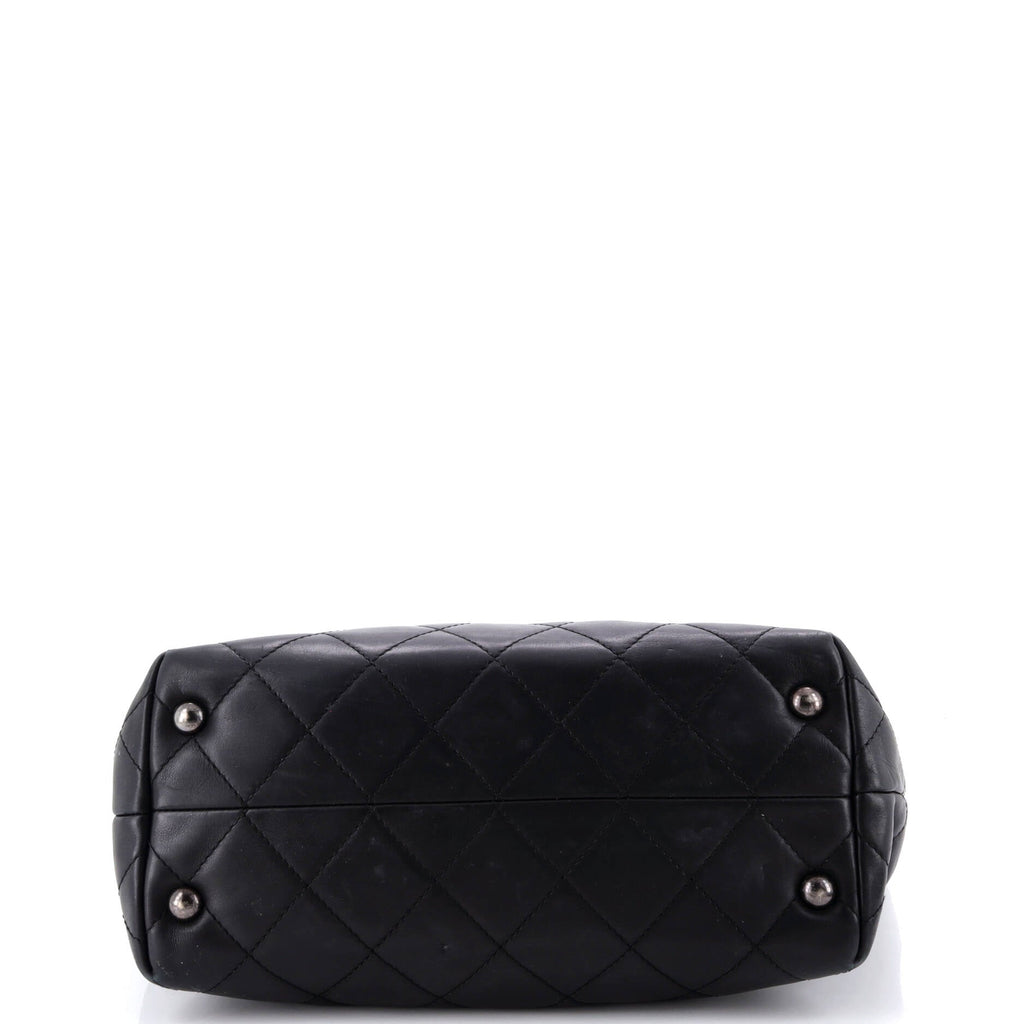 Shopping In Chains Tote Quilted Calfskin Large