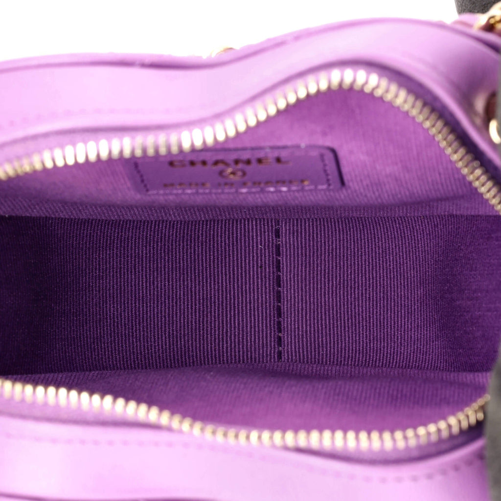 CC in Love Heart Clutch with Chain Quilted Lambskin
