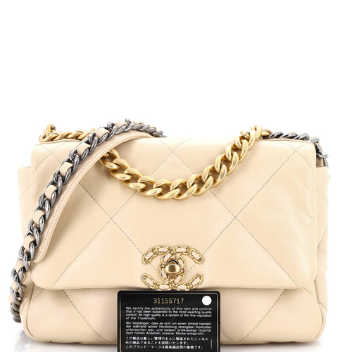 19 Flap Bag Quilted Leather Medium