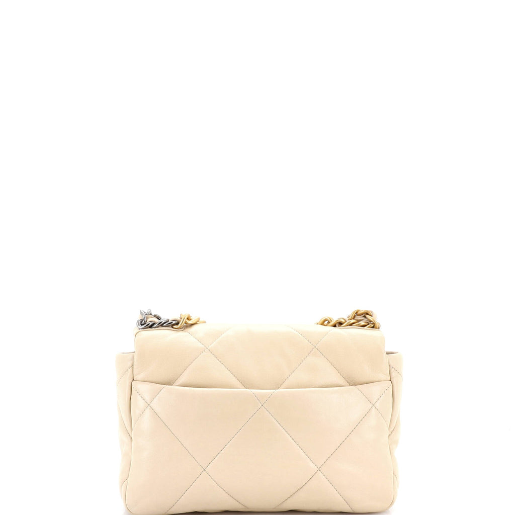 19 Flap Bag Quilted Leather Medium