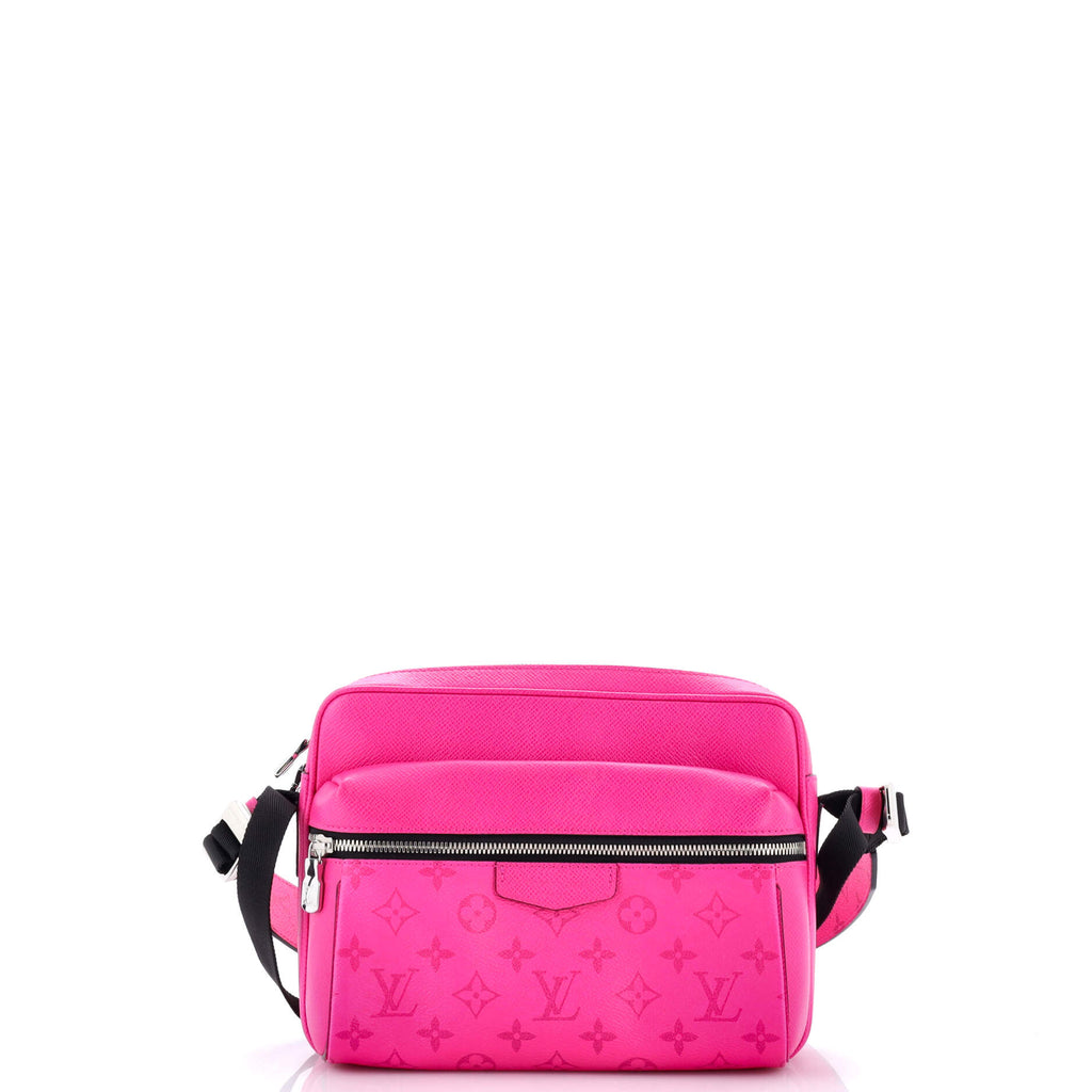 Outdoor Messenger Bag Monogram Taigarama