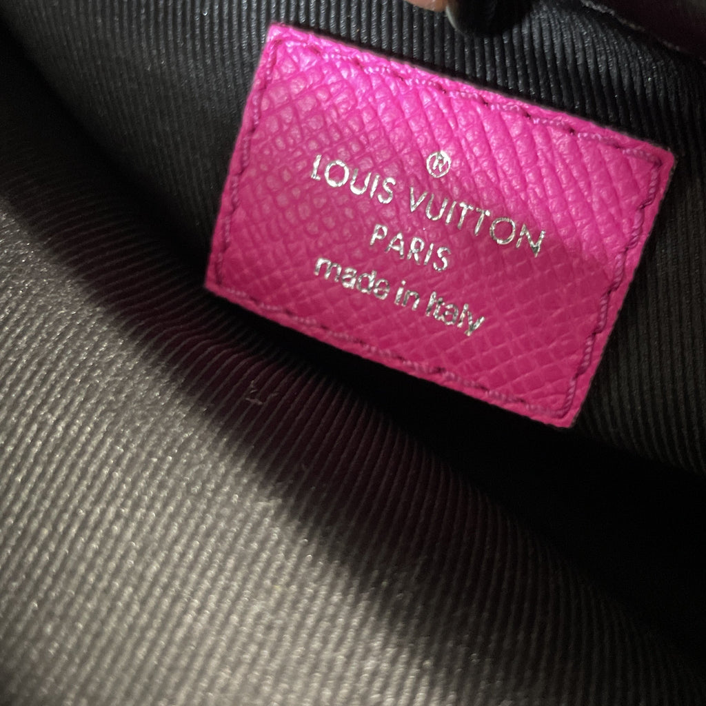 Outdoor Messenger Bag Monogram Taigarama