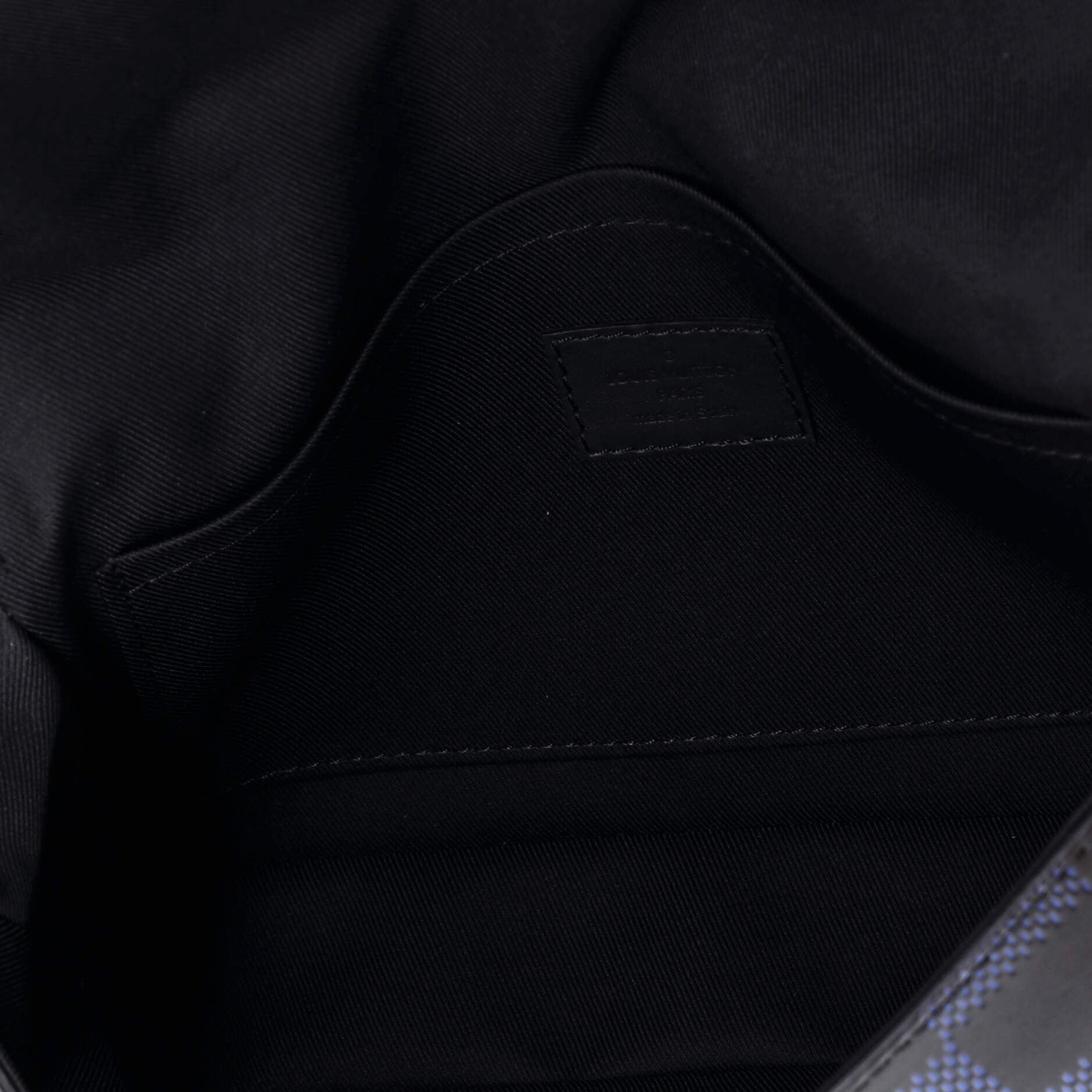 Studio Messenger Bag Damier Infini 3D Leather