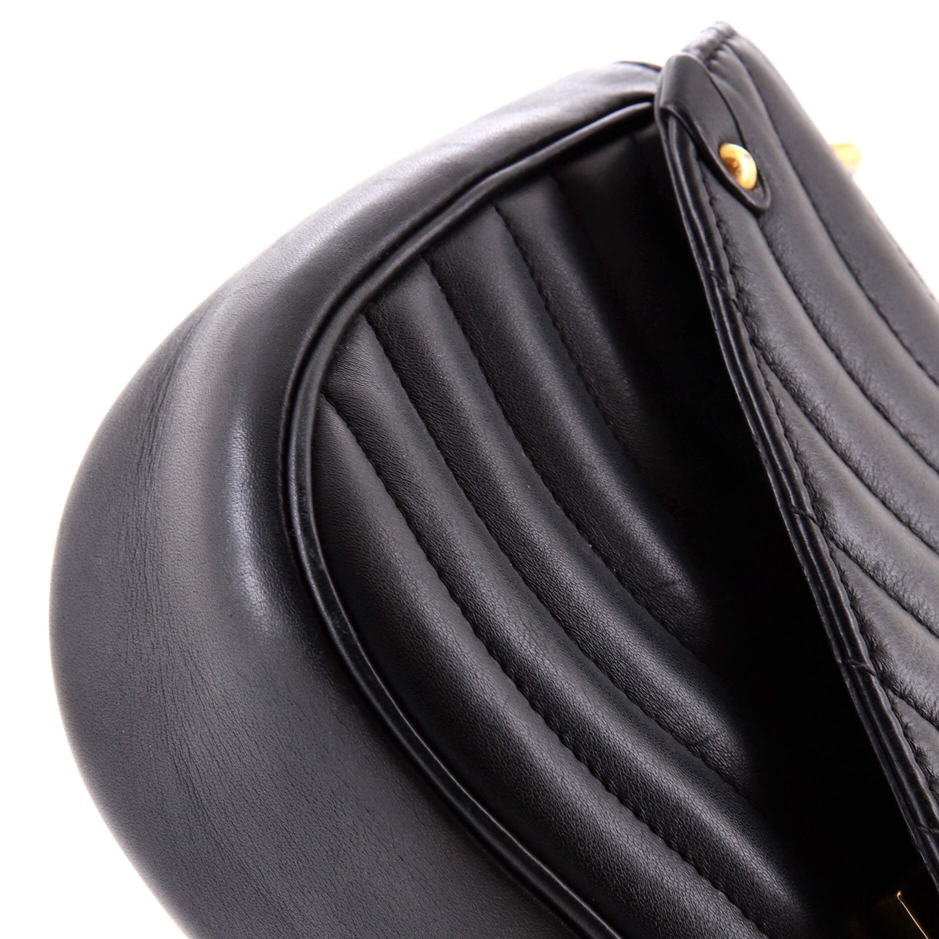New Wave Chain Bag Quilted Leather MM