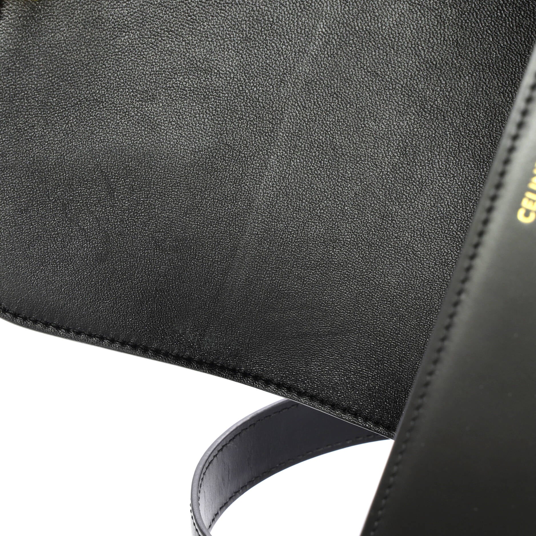 Triomphe Shoulder Bag Smooth Calfskin Medium