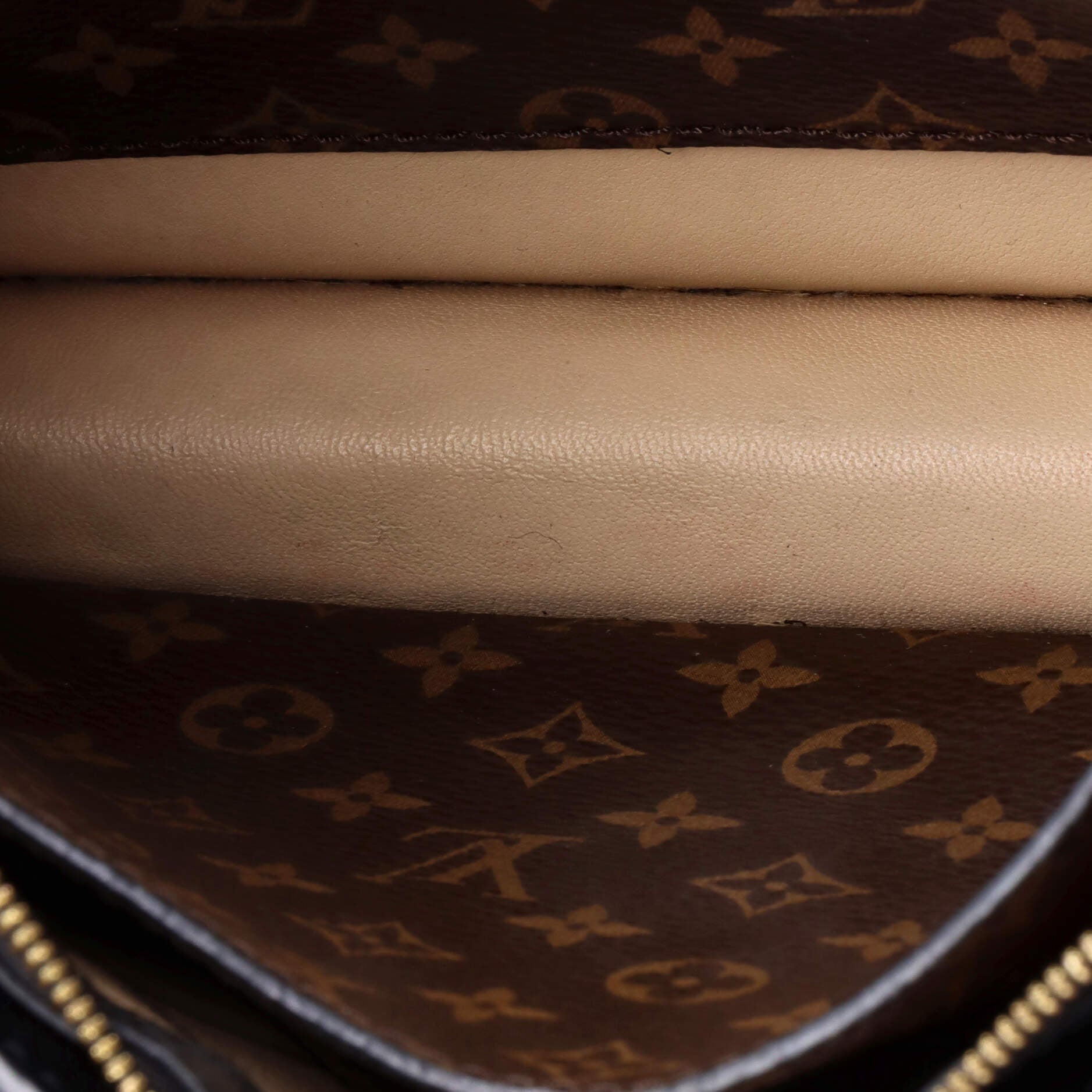 Trunk Clutch Reverse Monogram Canvas