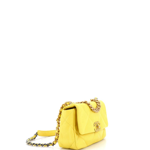 19 Flap Bag Quilted Leather Medium