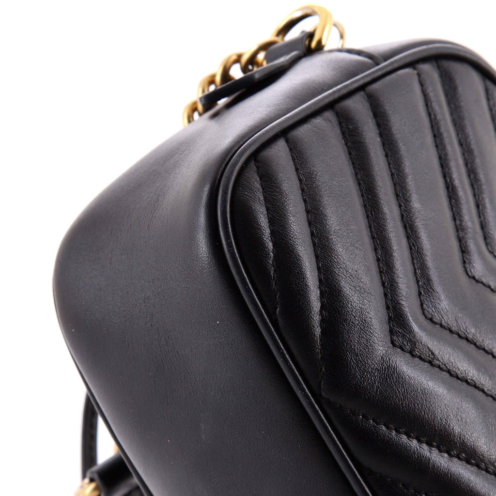 GG Marmont Shoulder Bag Matelasse Leather Small