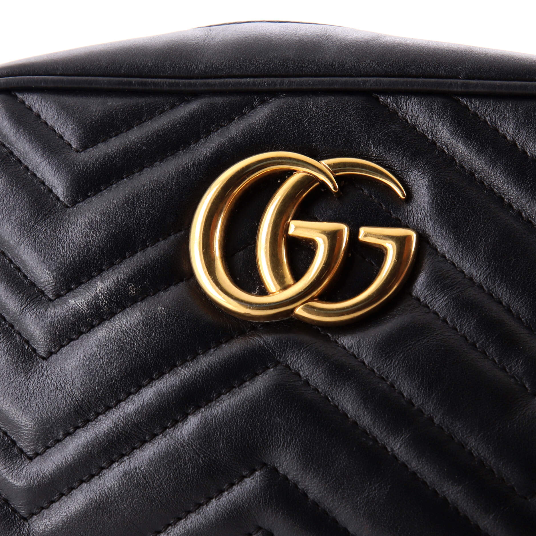 GG Marmont Shoulder Bag Matelasse Leather Small