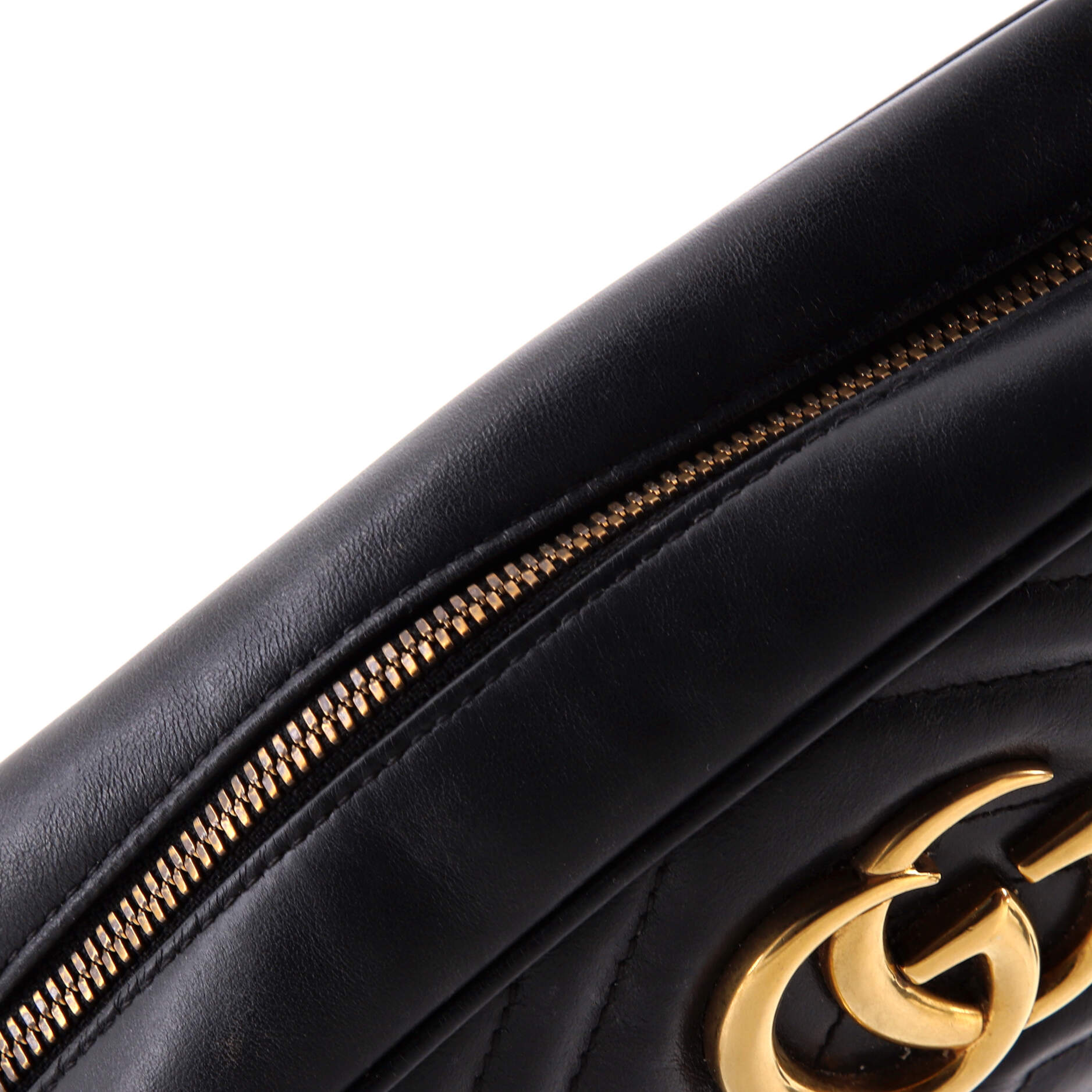 GG Marmont Shoulder Bag Matelasse Leather Small