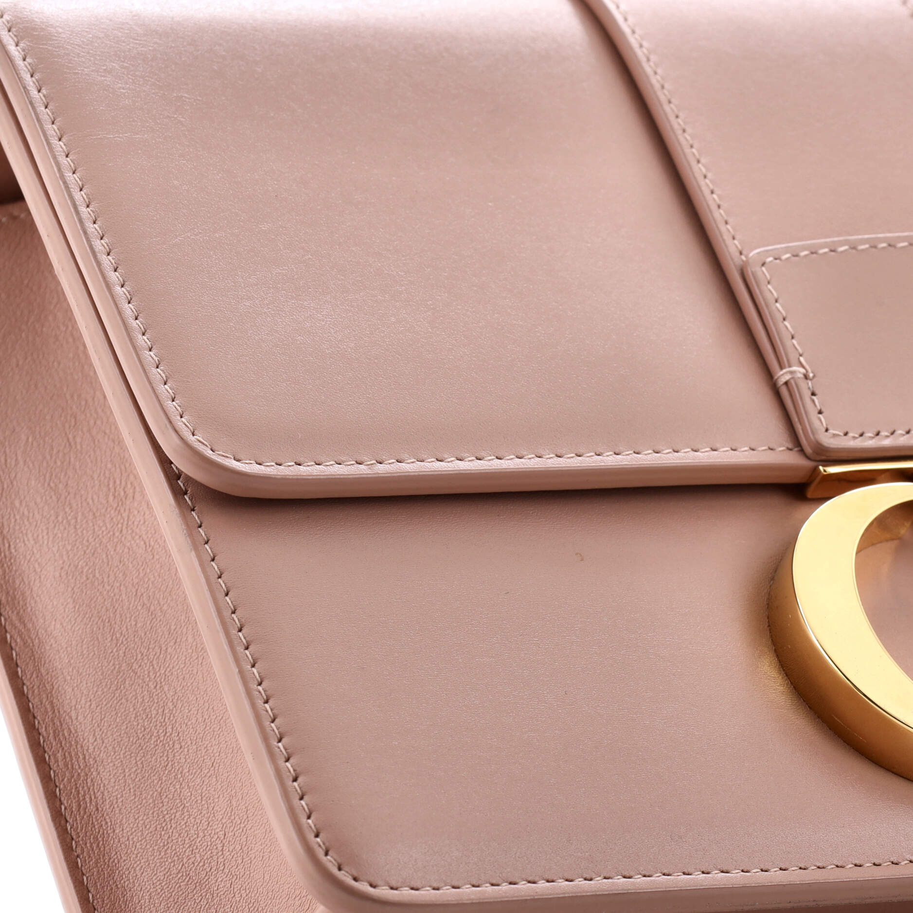30 Montaigne Flap Bag Leather