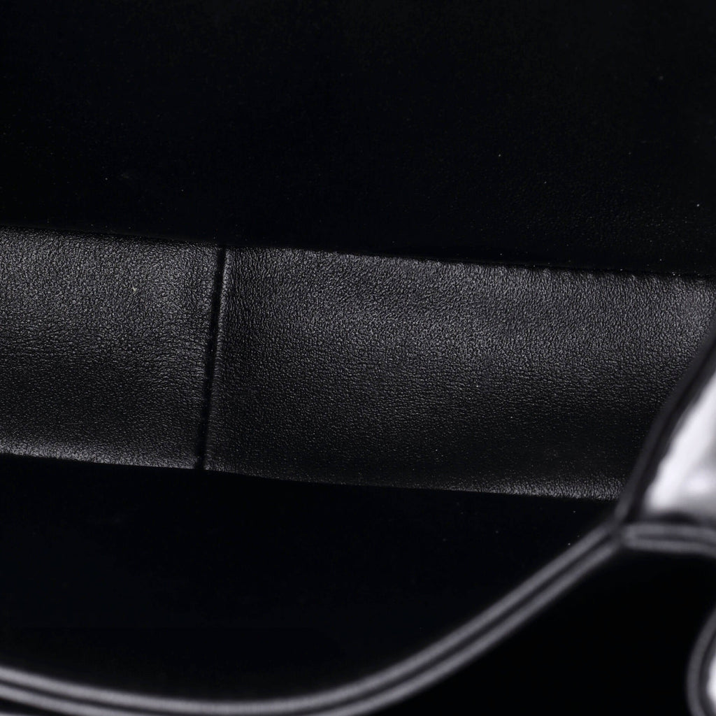 Triomphe Shoulder Bag Smooth Calfskin Medium