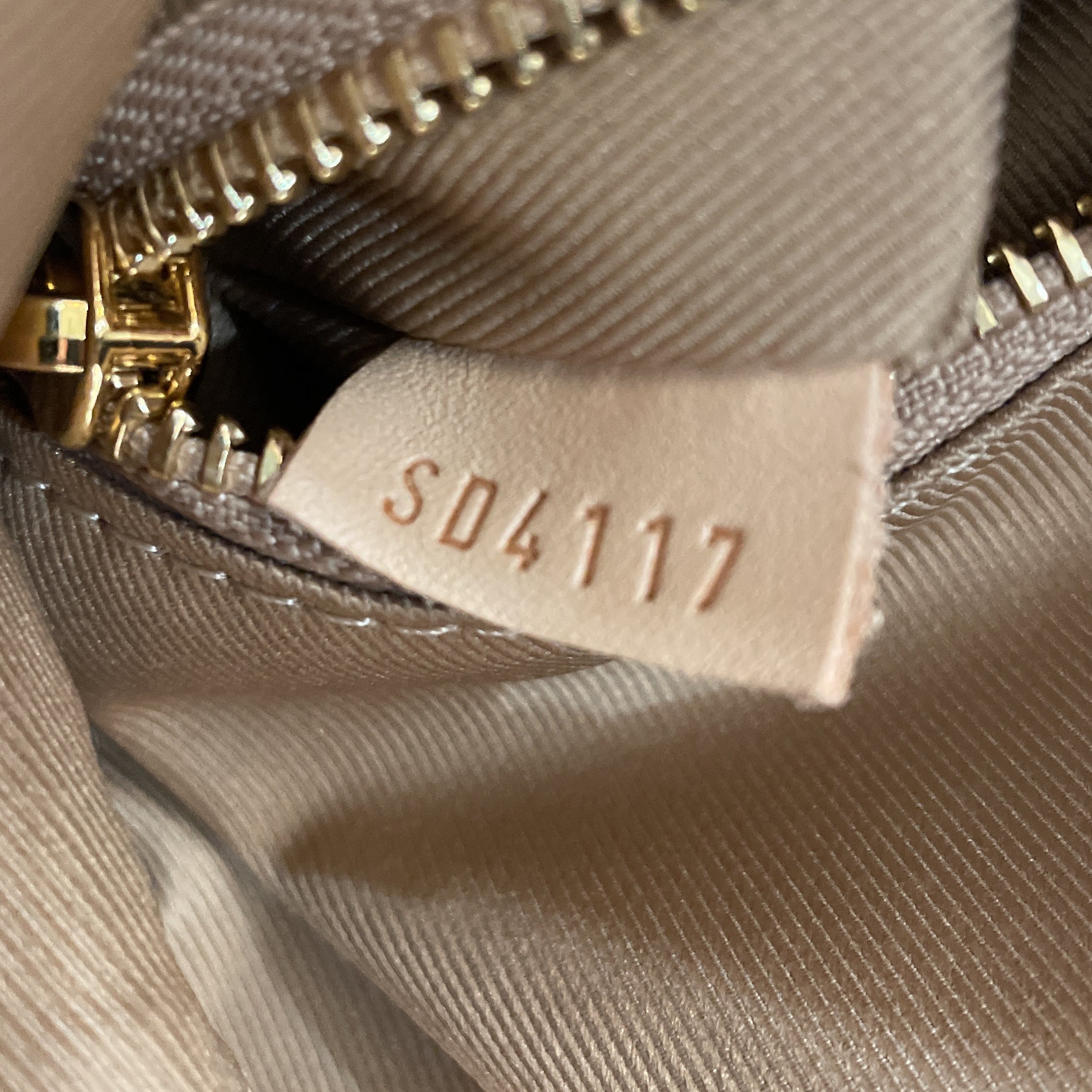 Graceful Handbag Monogram Canvas PM