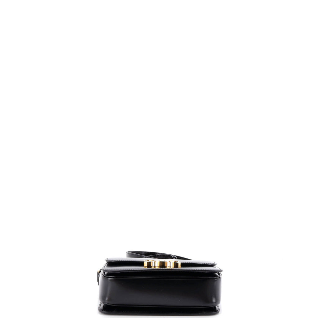 Triomphe Shoulder Bag Smooth Calfskin Teen