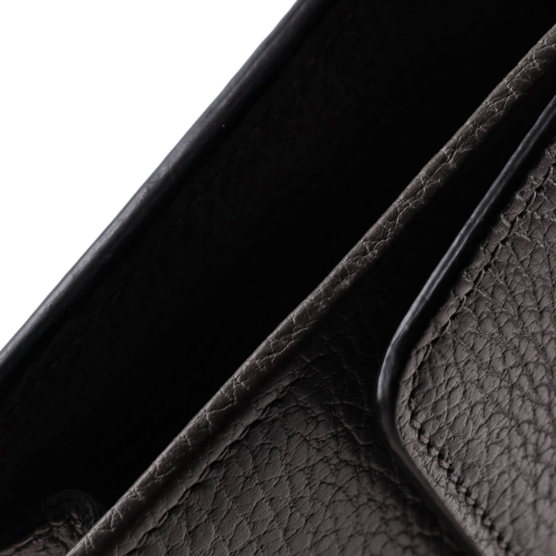 Interlocking Wallet on Chain Leather