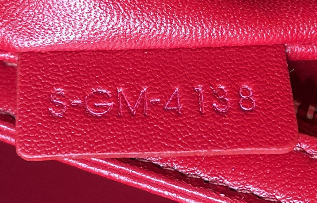 Triomphe Shoulder Bag Smooth Calfskin Medium