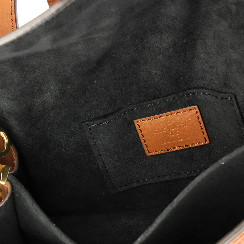 Dauphine Shoulder Bag Reverse Monogram Canvas East West