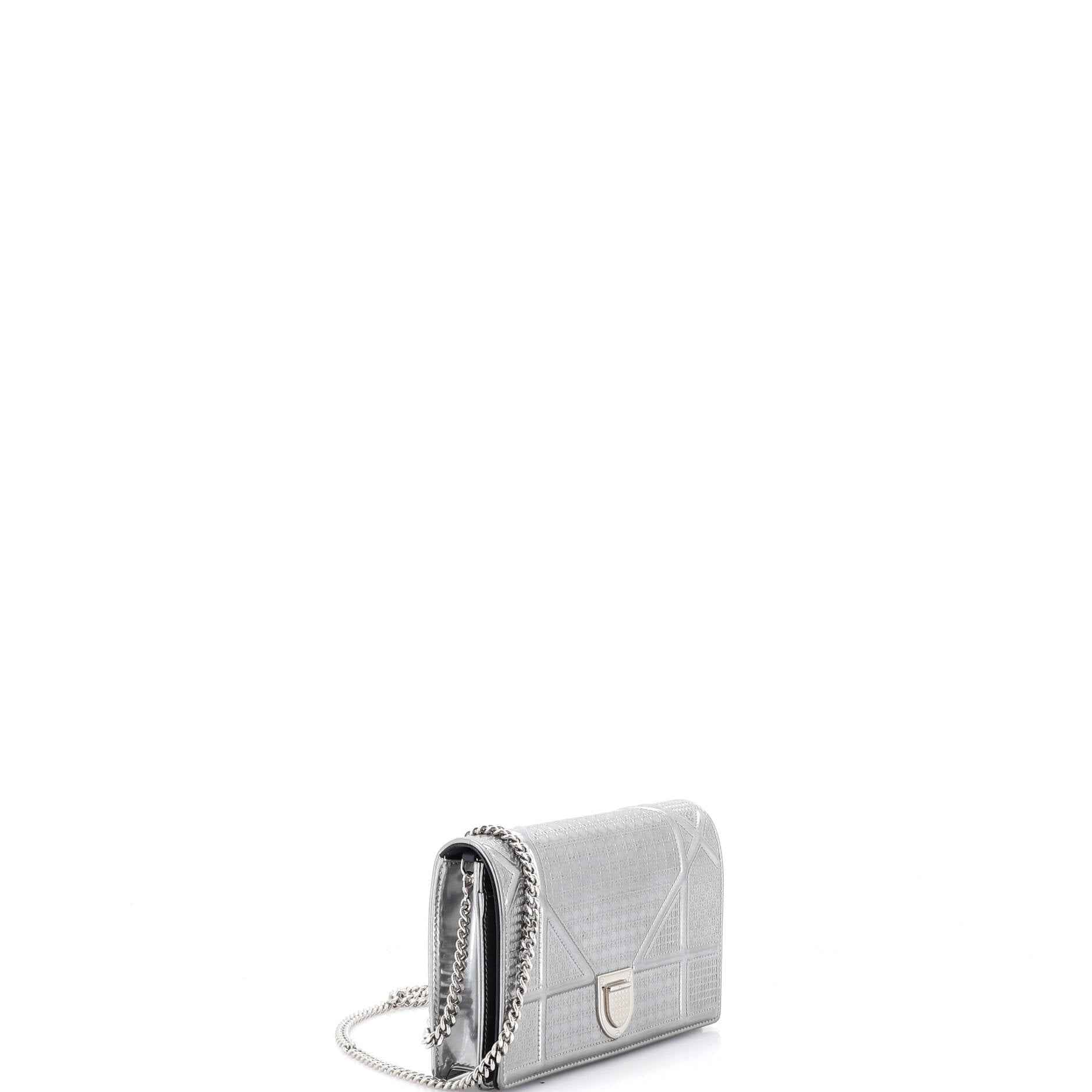 Diorama Wallet on Chain Cannage Embossed Calfskin