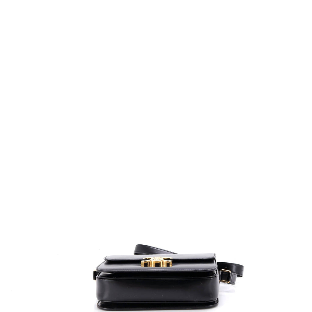 Triomphe Shoulder Bag Smooth Calfskin Medium