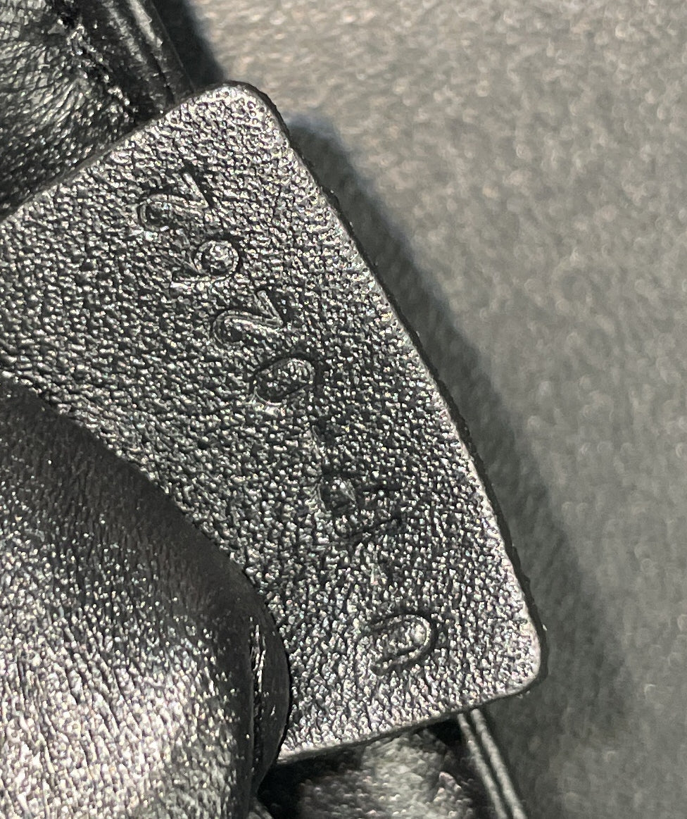Triomphe Shoulder Bag Smooth Calfskin Medium