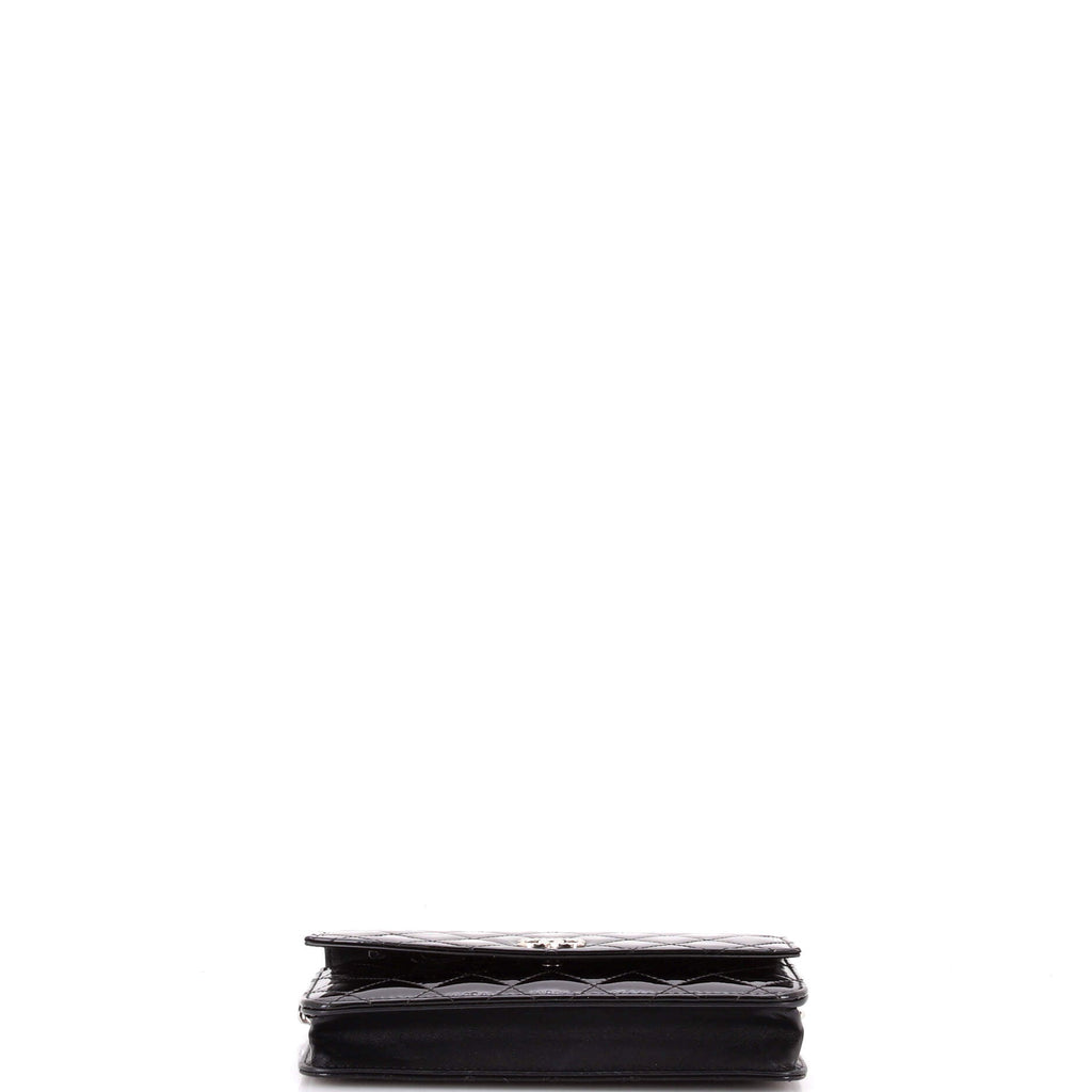 Brilliant Wallet on Chain Quilted Patent