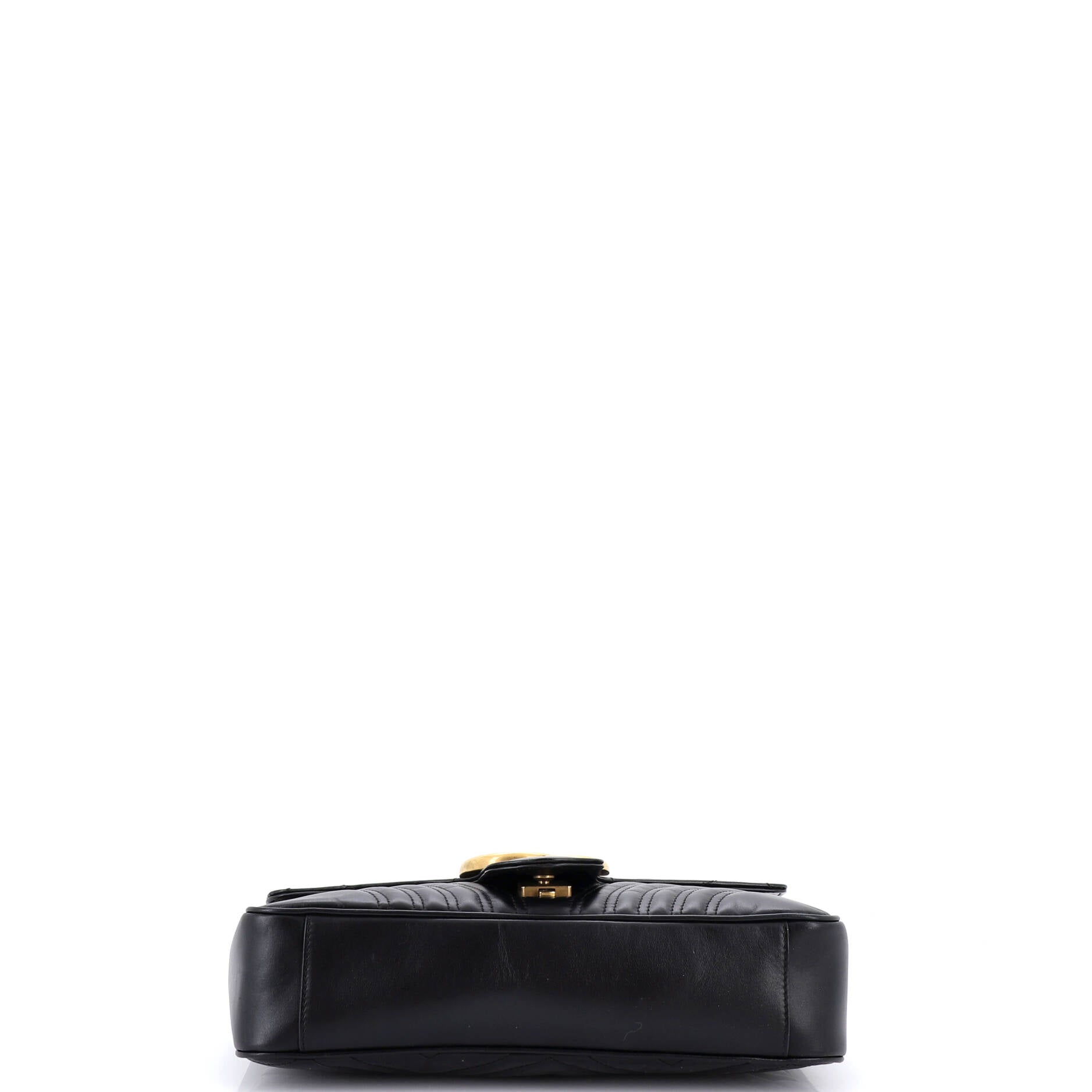 GG Marmont Flap Bag Matelasse Leather Medium