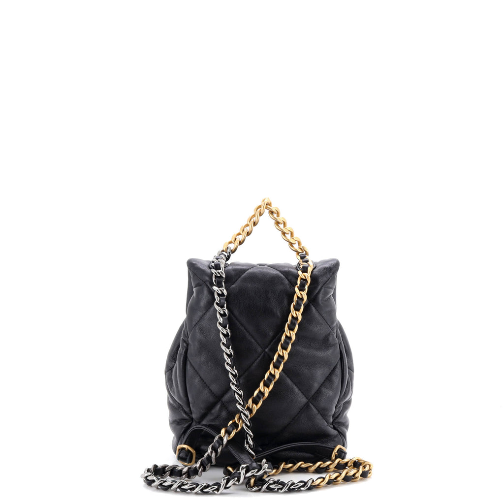 19 Flap Backpack Quilted Lambskin