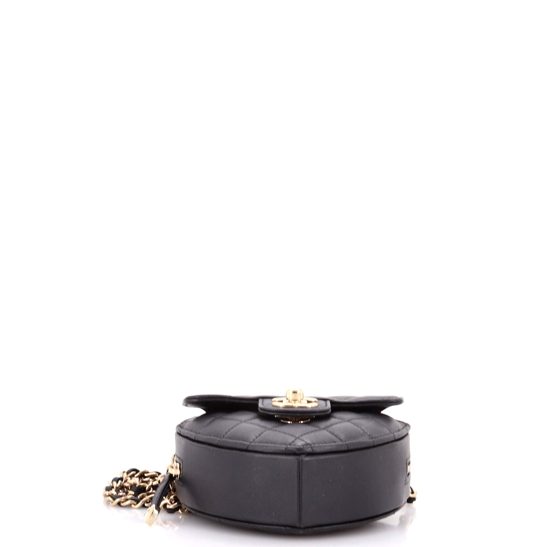 CC in Love Heart Clutch with Chain Quilted Lambskin