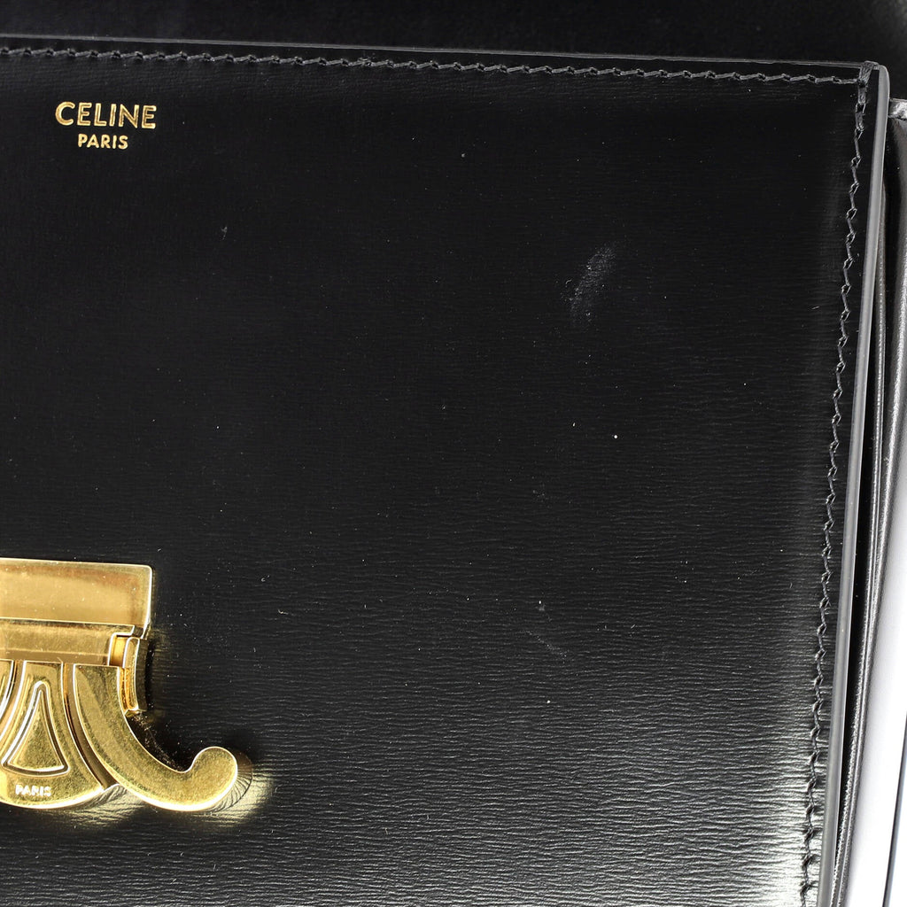 Triomphe Shoulder Bag Smooth Calfskin Medium