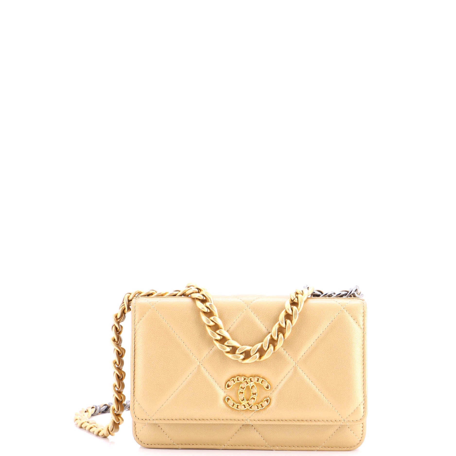 19 Wallet on Chain Quilted Lambskin